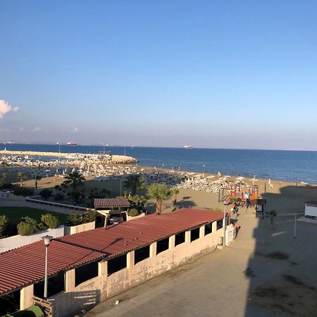 Beach Apartment Mackenzie, Larnaca Ngoại thất bức ảnh